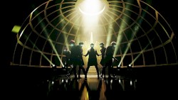 스릴러 (Thriller) Official Music Video