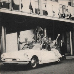 Ein Gruß aus Paris von Citroën