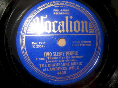Two Sleepy People / I Won’t Tell a Soul