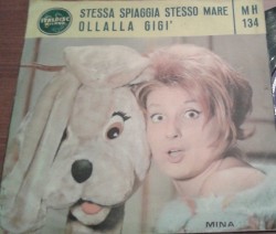 Stessa spiaggia stesso mare / Ollallà Gigi