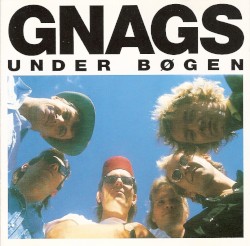 Under bøgen