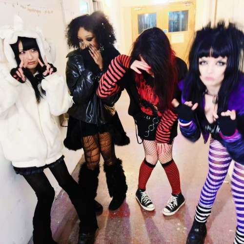 叶公好EMO GRRRLZ