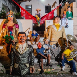 Quem Mexe Quer Balançar