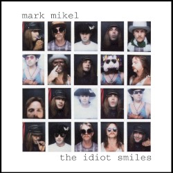The Idiot Smiles