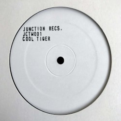 Junction White 001