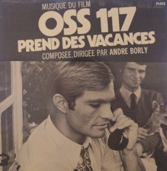 OSS 117 prend des vacances