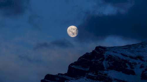 Christmas Moon