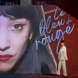 Le bleu du rouge