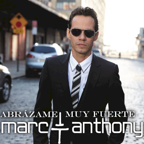 Abrázame muy fuerte