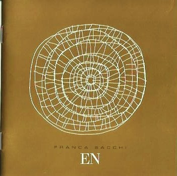 En