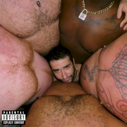 I wanna see my friends dicks