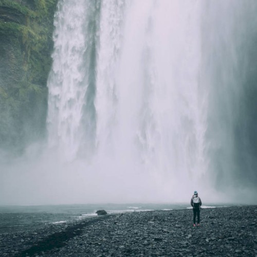 Falling feat. eSoreni
