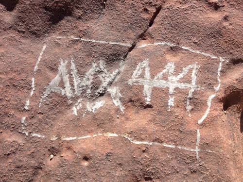 aux444
