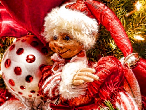 Stroke 9 for the Holidaze