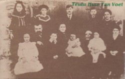 Teulu Huw Tan Voel
