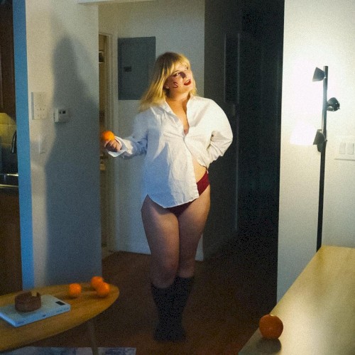 SUBURBAN SEX SLUT