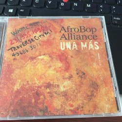 Una Más