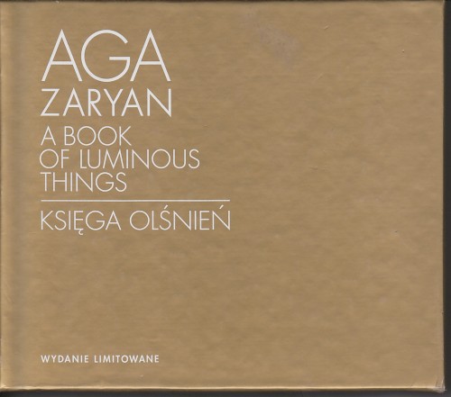 A Book of Luminous Things - Księga Olśnień