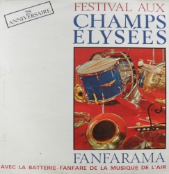 Majorettes aux Champs-Élysées