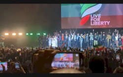 Artists Singing "Ey Iran" Alongside Prince Reza Pahlavi