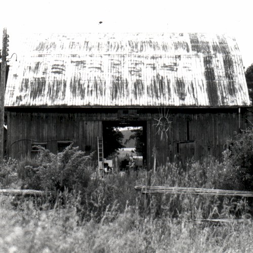 barn levitate