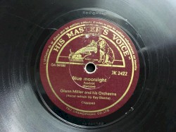Blue Moonlight / (I've Got a Gal in) Kalamazoo