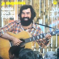 Jo Akepsimas chante pour les enfants