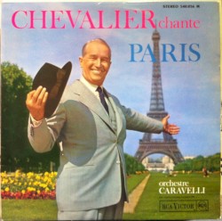 Chevalier chante Paris