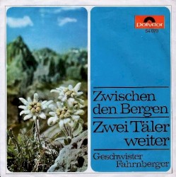 Zwischen den Bergen