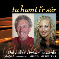 Tu Hwnt i’r Sêr