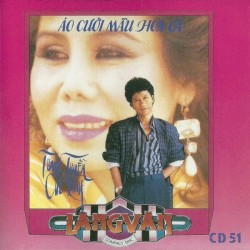 Áo cưới màu hoa cà