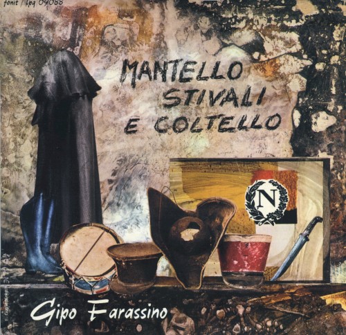 Mantello, stivali e coltello