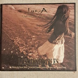Luna, una historia de muchas vidas
