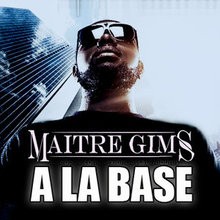 À la base
