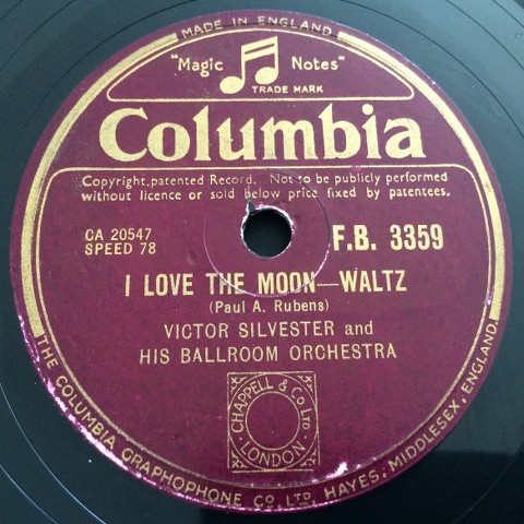 I Love the Moon / No Greater Love