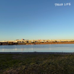 TRASH LIFE