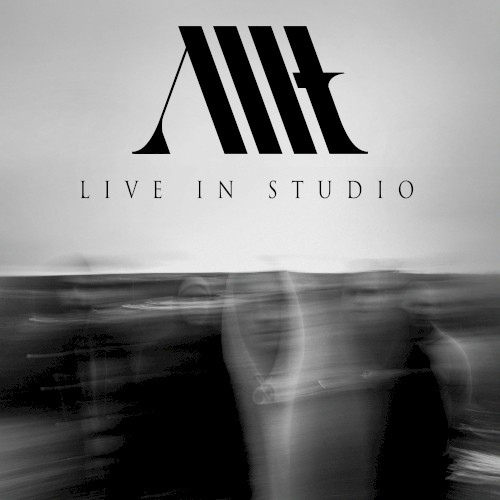 Live in Studio