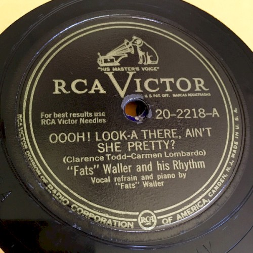 Oooh! Look-A-There, Ain't She Pretty? / You're Not the Only Oyster in the Stew