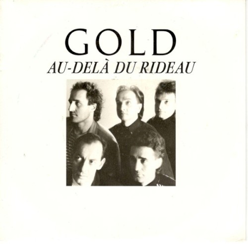 Au-delà du rideau
