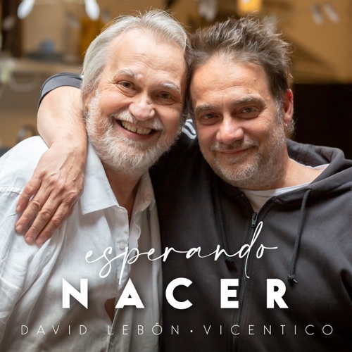 Esperando nacer