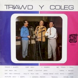 Triawd y Coleg