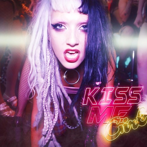Kiss Me Girl