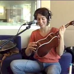 "Olam Katan" (live radio session)