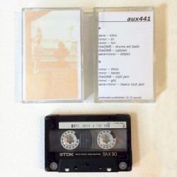 aux441