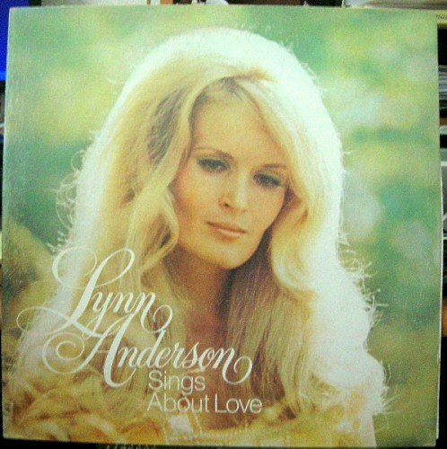 Sings About Love