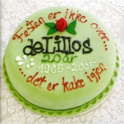 Festen er ikke over... Det er kake igjen