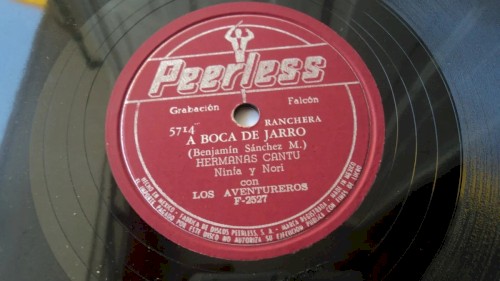 A boca de jarro / Amor brutal