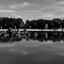 Fille en aiguilles