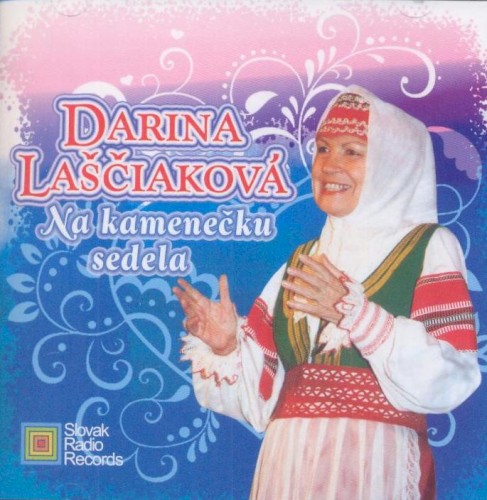 Na kamenečku sedela