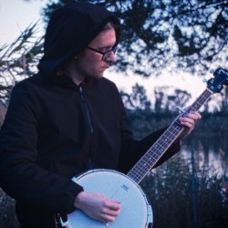 The Kids Aren't Alright (acoustic/folk)